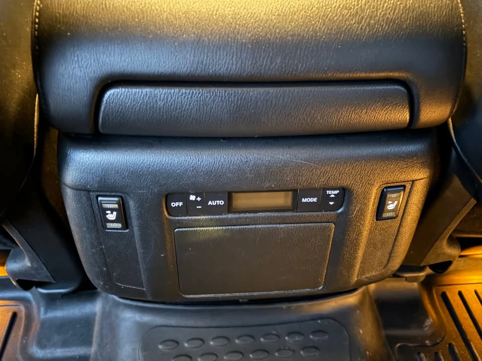 2011 Infiniti QX80 - Image 10 of 15
