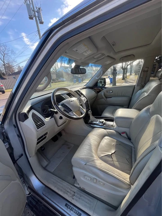 2011 Infiniti QX80 - Image 6 of 7