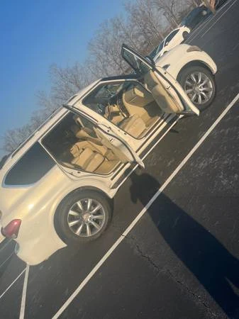 2011 Infiniti QX80 - Image 9 of 20