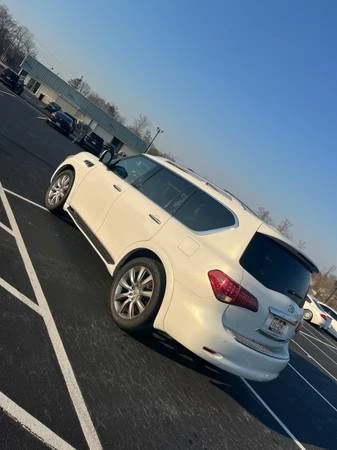 2011 Infiniti QX80 - Image 8 of 20