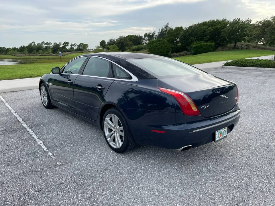 2011 Jaguar X351 XJ - Image 3 of 10