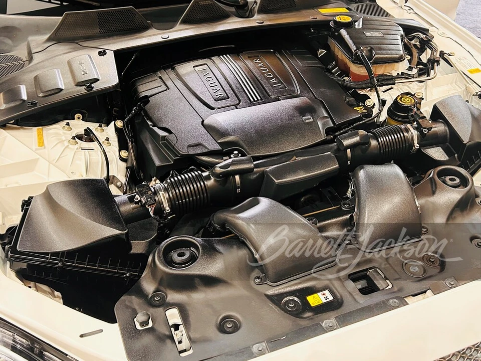 2011 Jaguar X351 XJ - Image 3 of 18