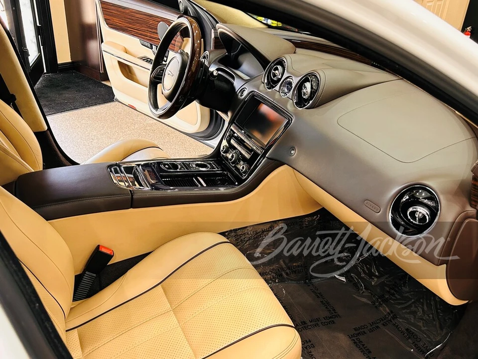 2011 Jaguar X351 XJ - Image 7 of 18