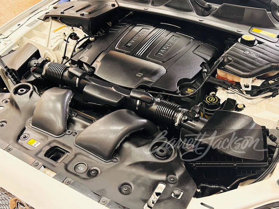 2011 Jaguar X351 XJ - Image 12 of 18