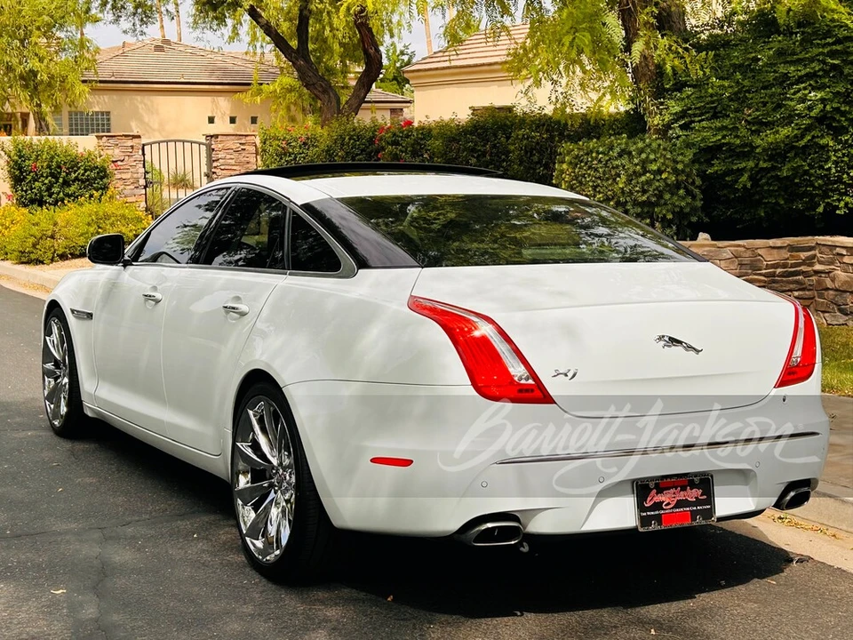 2011 Jaguar X351 XJ - Image 17 of 18