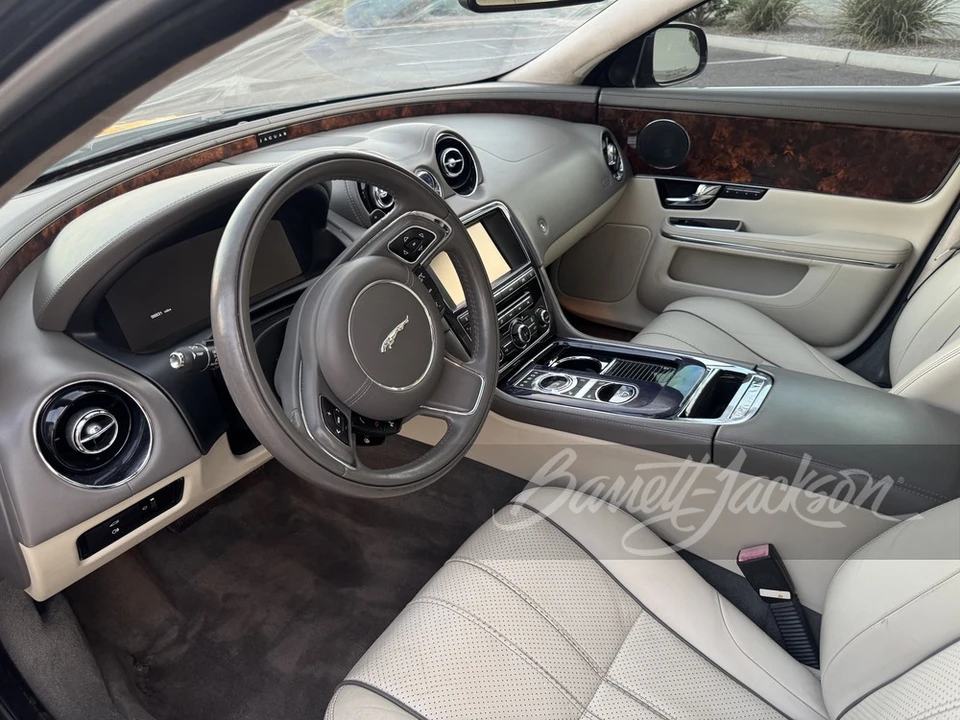 2011 Jaguar X351 XJ - Image 4 of 14