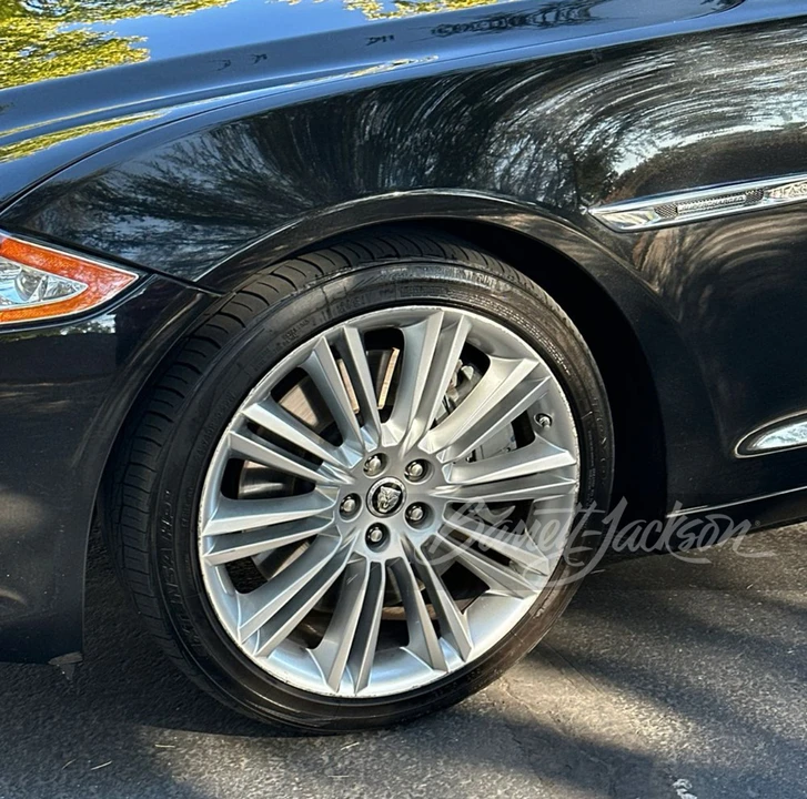 2011 Jaguar X351 XJ - Image 13 of 14