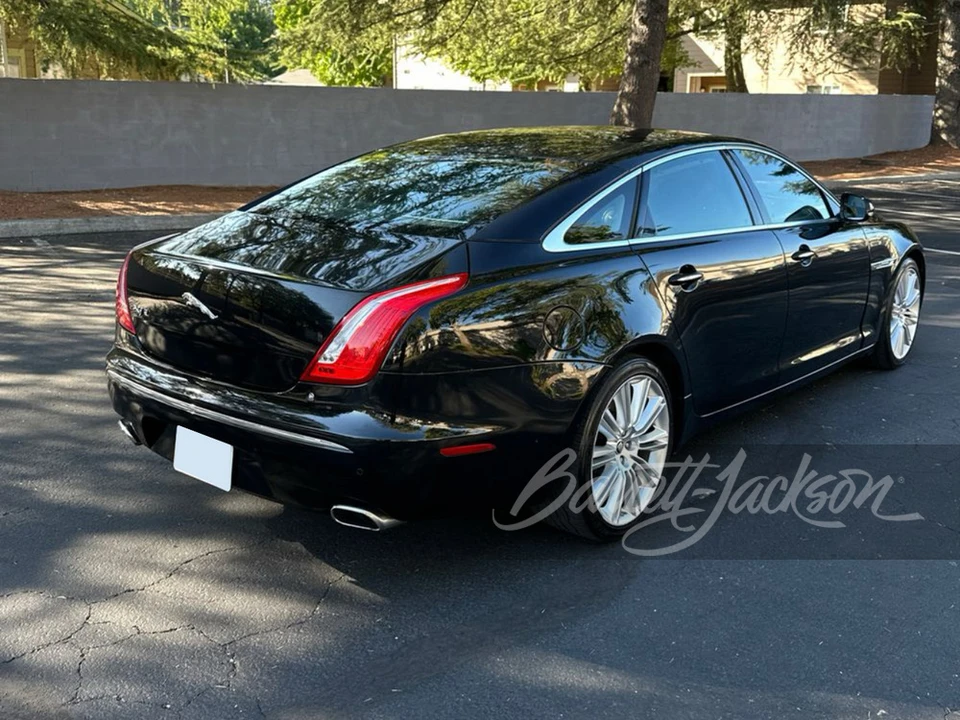 2011 Jaguar X351 XJ - Image 2 of 14
