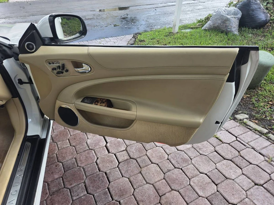 2011 Jaguar X150 XK - Image 9 of 20