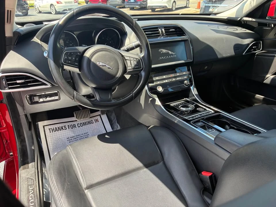 2011 Jaguar XE - Image 6 of 6