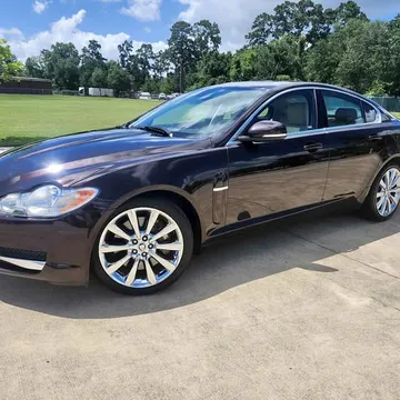 2011 Jaguar XF Luxury Sedan