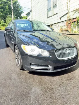 2011 Jaguar XF Luxury Sedan 4D