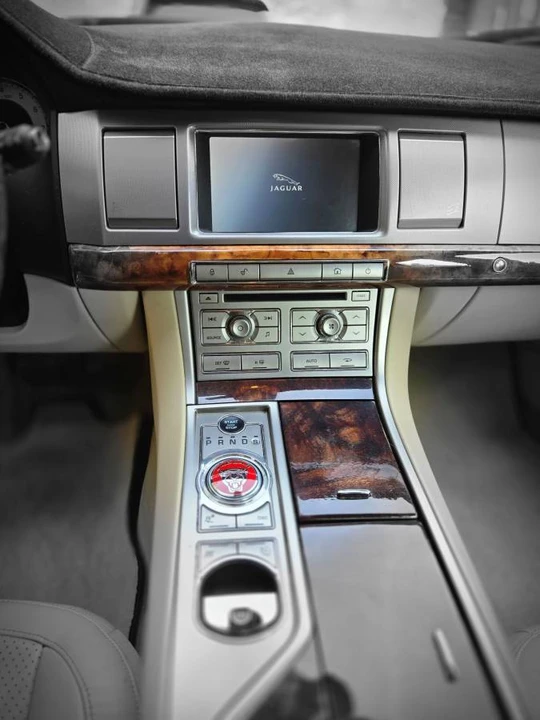 2011 Jaguar X250 XF - Image 6 of 10