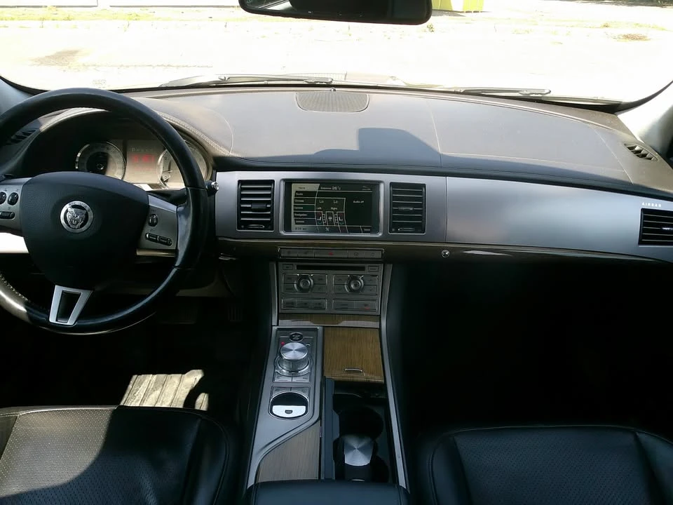 2011 Jaguar X250 XF - Image 8 of 15