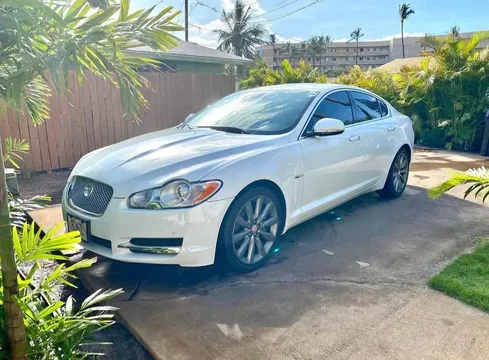 2011 Jaguar XF Premium Luxury Sedan 4D