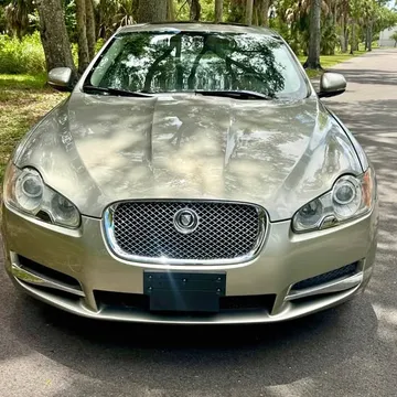 2011 Jaguar XF Premium Luxury