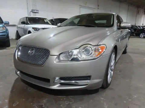 2011 Jaguar XF Premium Sedan 4D