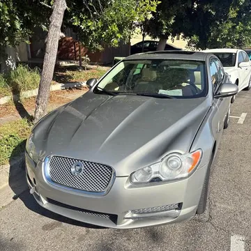 2011 Jaguar XF Premium Sedan 4D