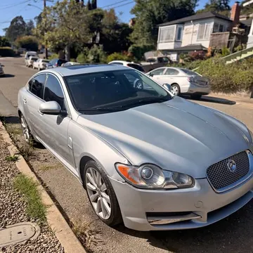 2011 Jaguar XF Premium Sedan 4D