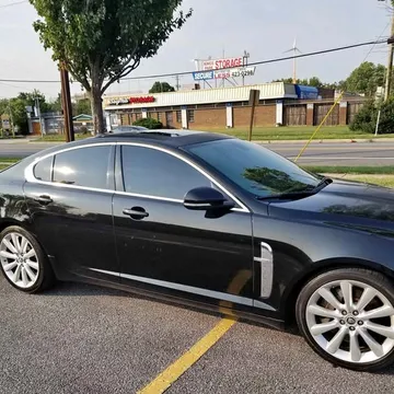 2011 Jaguar XF Premium Sedan 4D