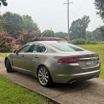2011 Jaguar XF Premium Sedan 4D