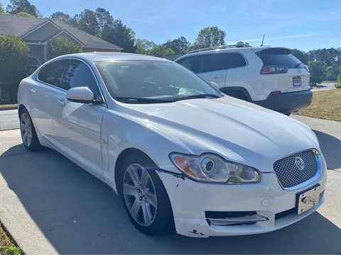 2011 Jaguar XF Premium Sedan 4D
