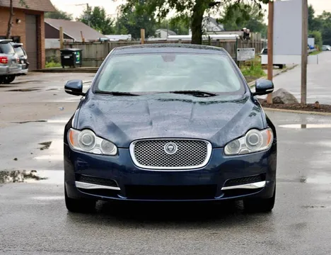 2011 Jaguar XF Premium Sedan 4D