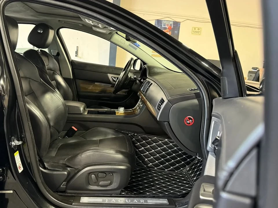 2011 Jaguar X250 XFR - Image 14 of 20
