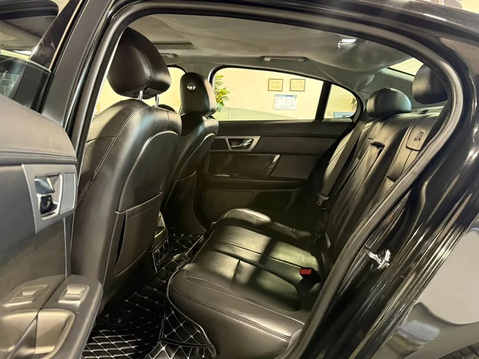 2011 Jaguar X250 XFR - Image 12 of 20