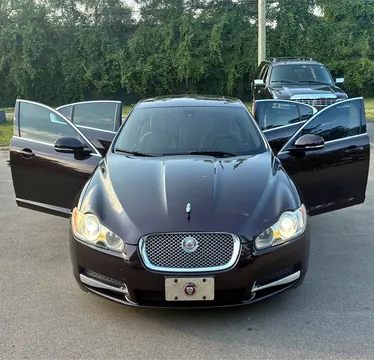 2011 Jaguar XF Sedan 4D