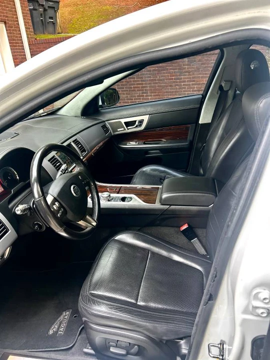 2011 Jaguar X250 XFR - Image 6 of 7