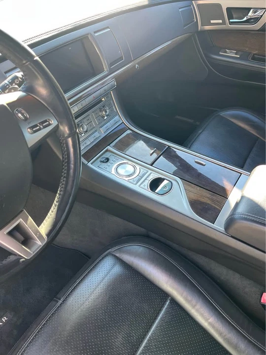 2011 Jaguar X250 XFR - Image 10 of 10