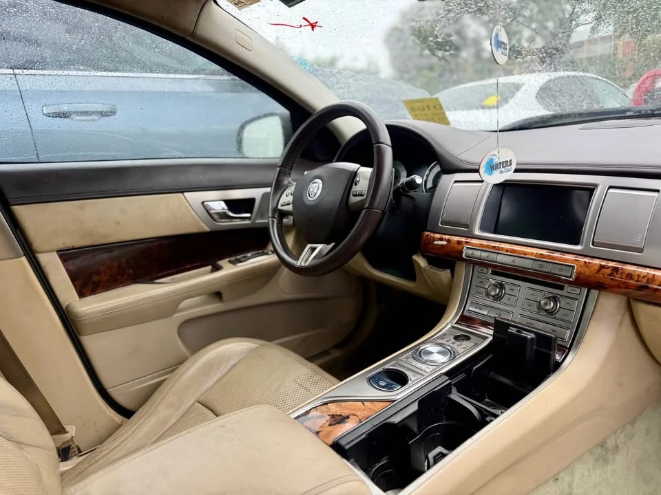 2011 Jaguar X250 XFR - Image 6 of 8