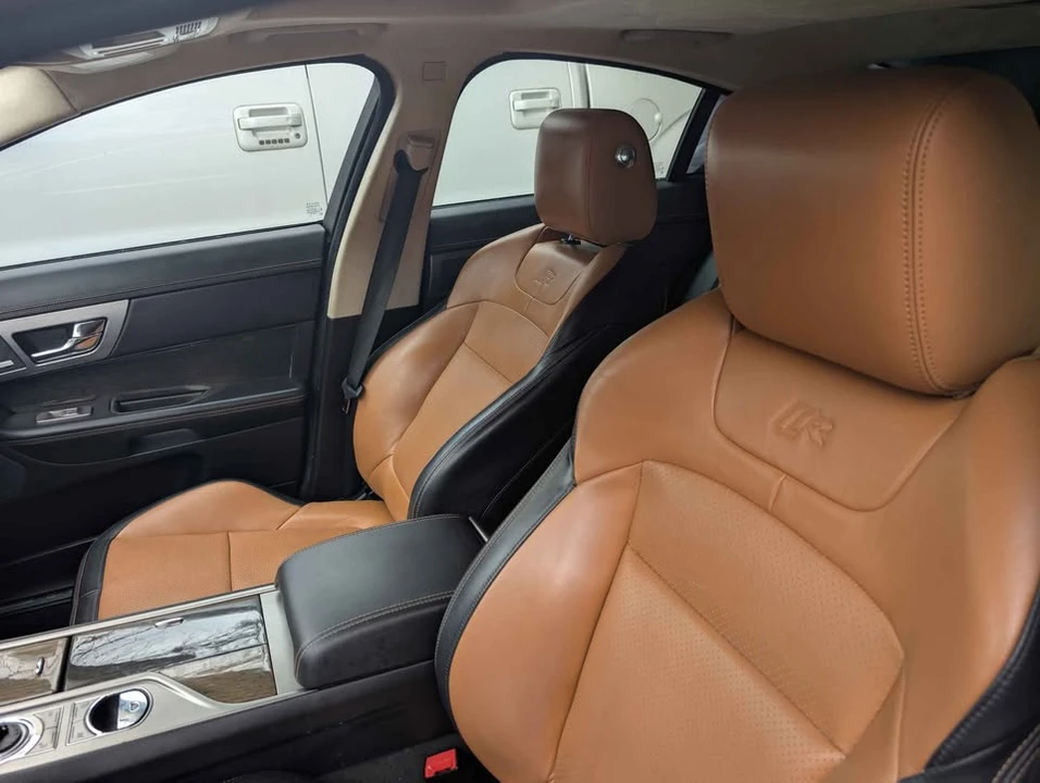 2011 Jaguar X250 XFR - Image 6 of 9