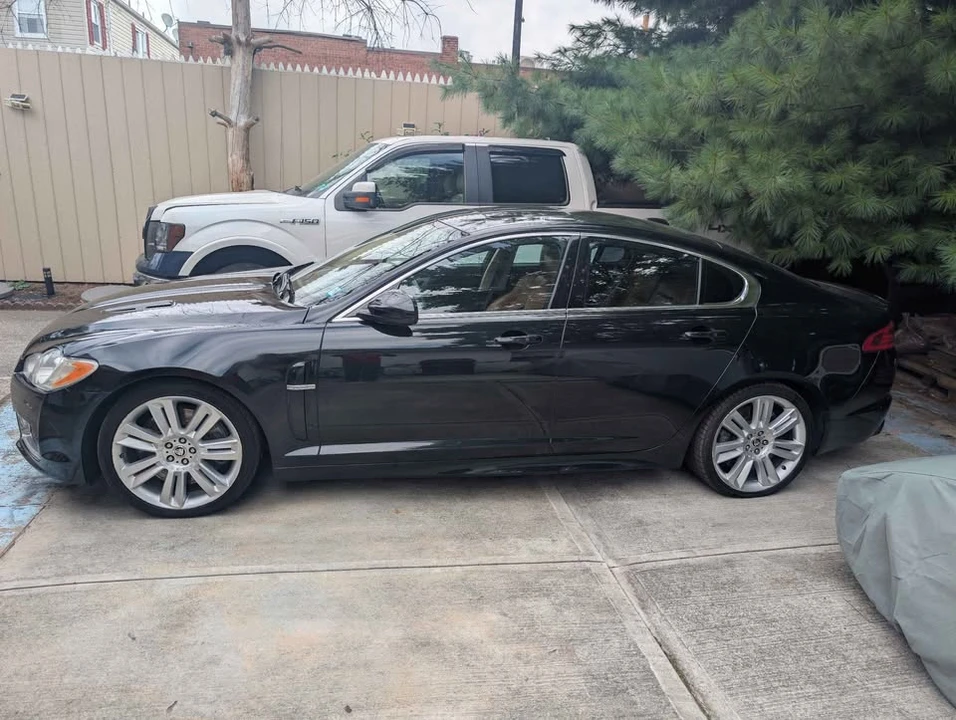 2011 Jaguar X250 XFR - Image 3 of 9