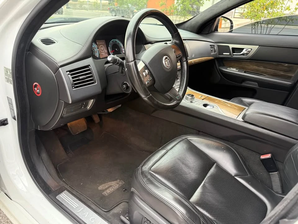 2011 Jaguar X250 XFR - Image 9 of 19