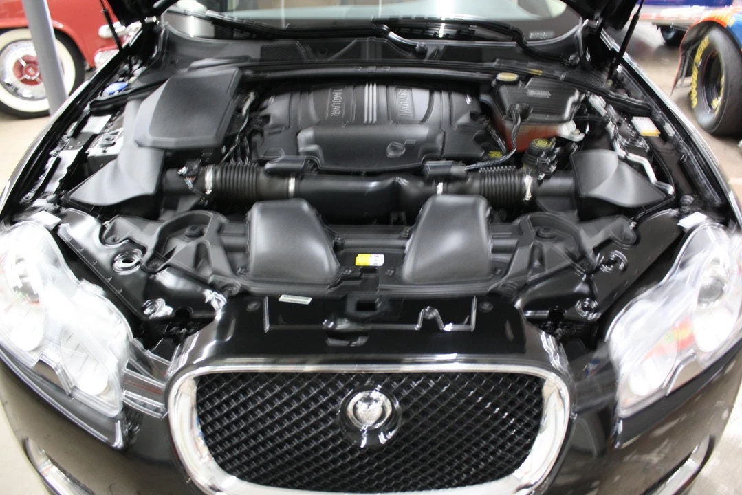 2011 Jaguar X250 XFR - Image 16 of 21
