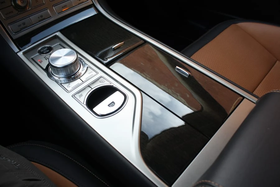 2011 Jaguar X250 XFR - Image 16 of 27