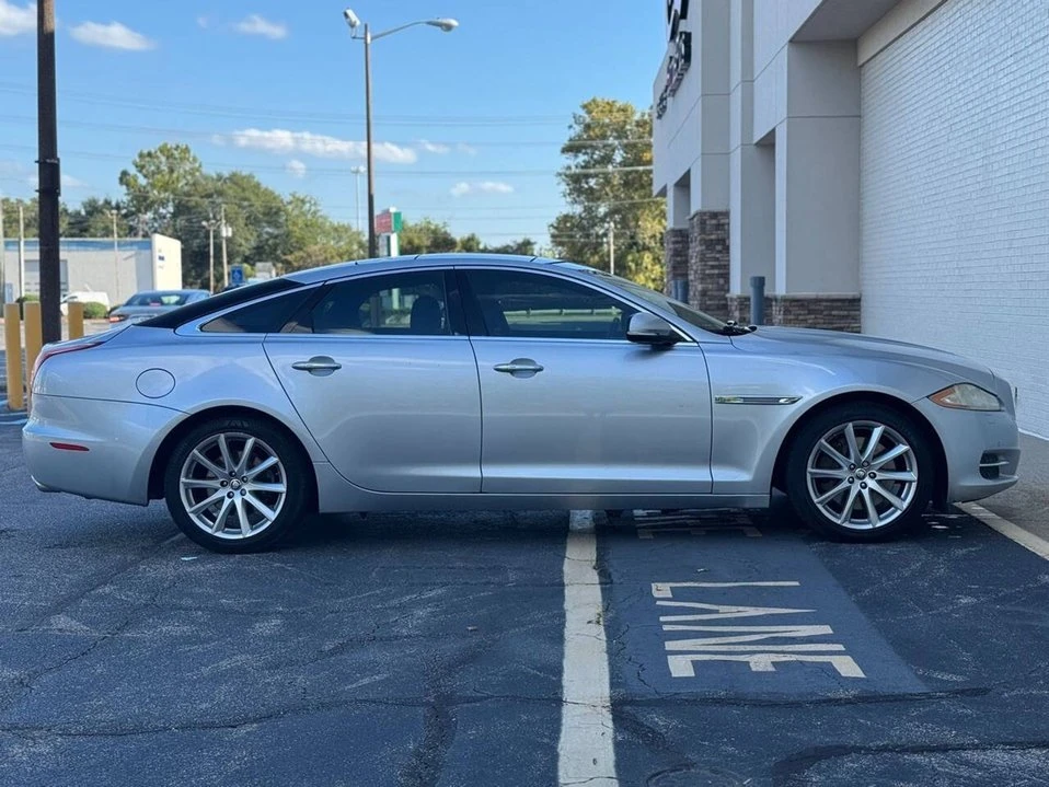 2011 Jaguar X351 XJ - Image 6 of 20