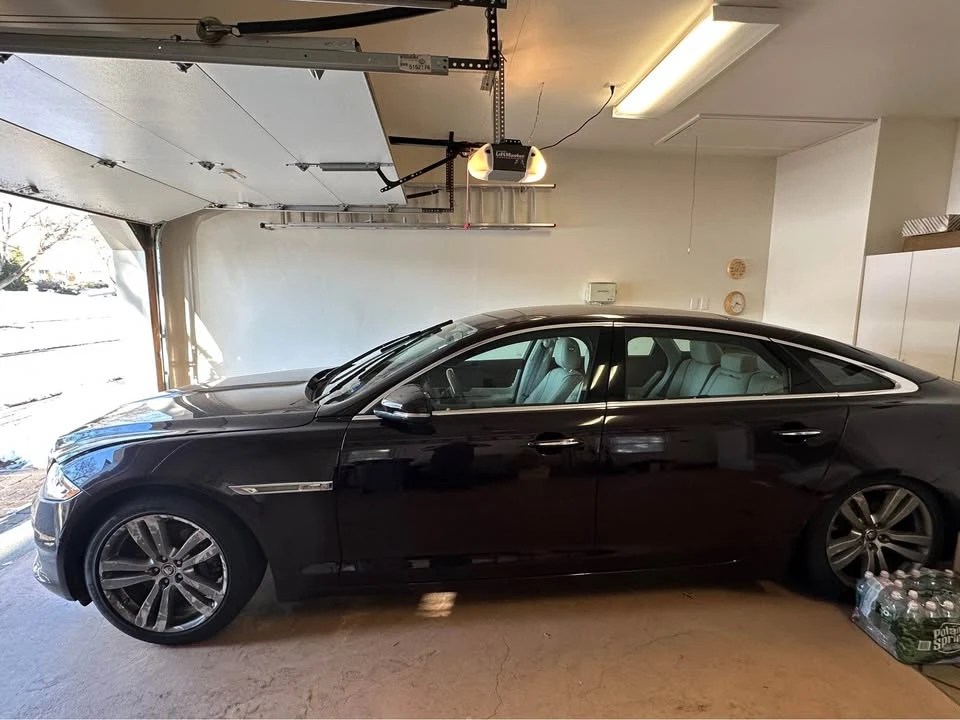 2011 Jaguar X351 XJ - Image 2 of 6