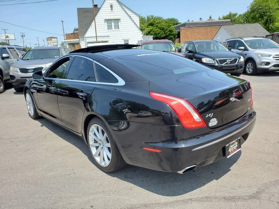 2011 Jaguar X351 XJ - Image 3 of 18