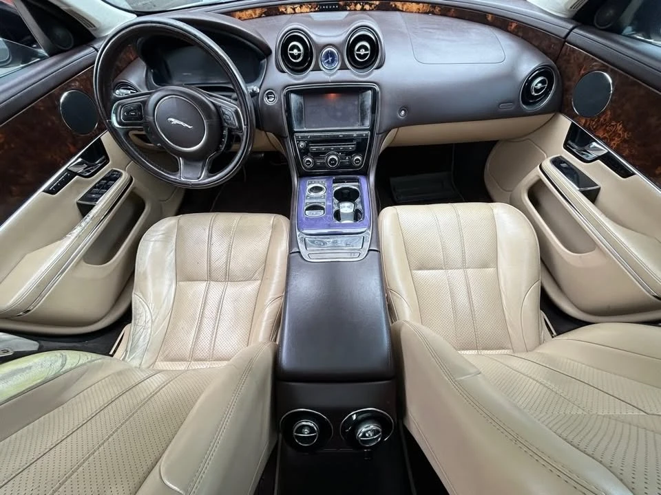 2011 Jaguar X351 XJ - Image 5 of 12
