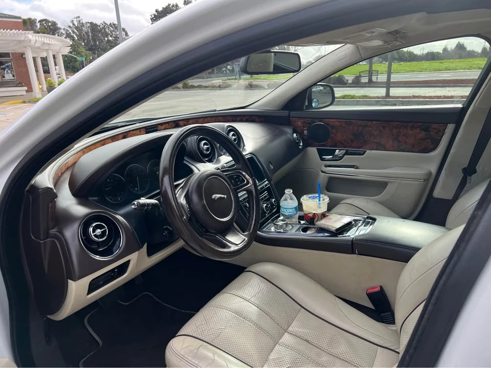 2011 Jaguar X351 XJ - Image 9 of 9