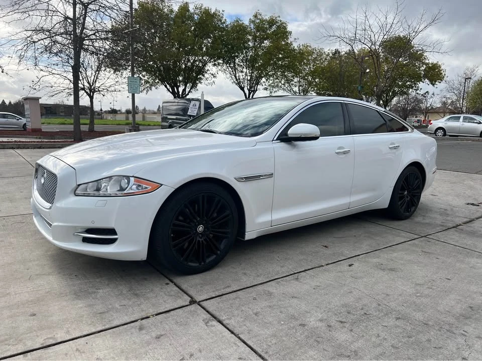 2011 Jaguar X351 XJ - Image 2 of 9