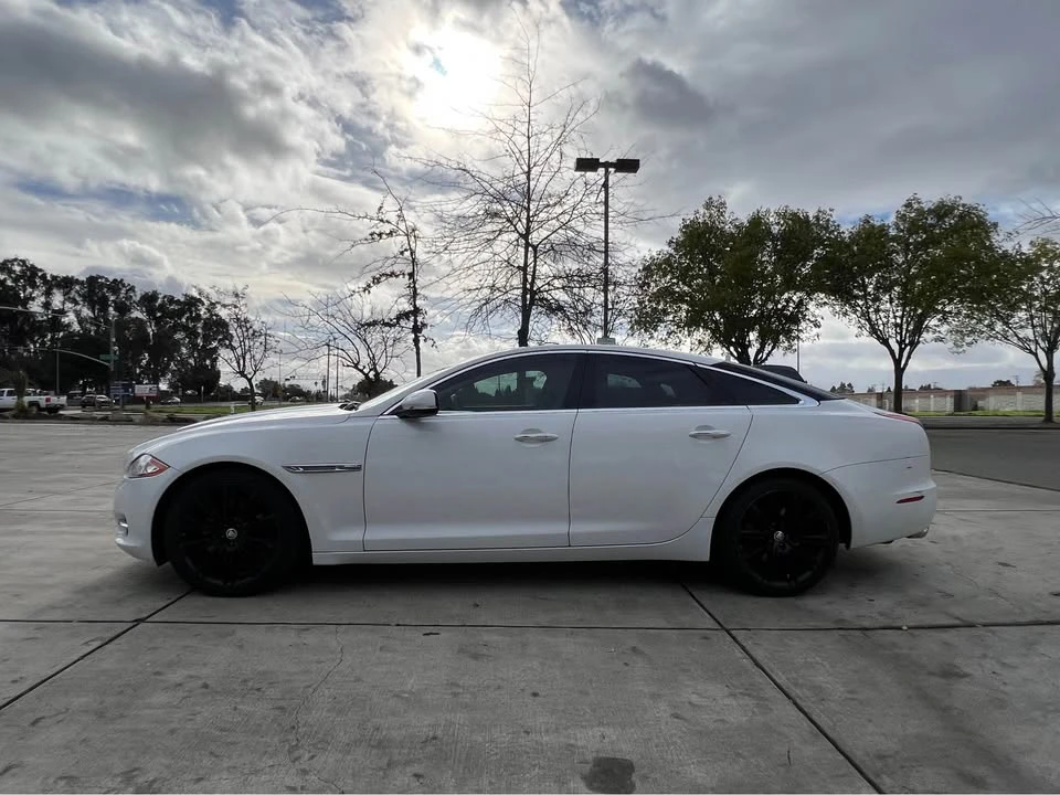 2011 Jaguar X351 XJ - Image 3 of 9