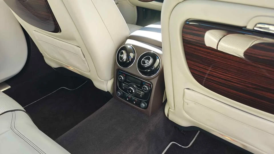 2011 Jaguar X351 XJ - Image 4 of 10