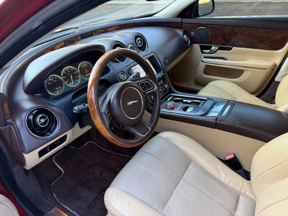 2011 Jaguar X351 XJ - Image 10 of 24