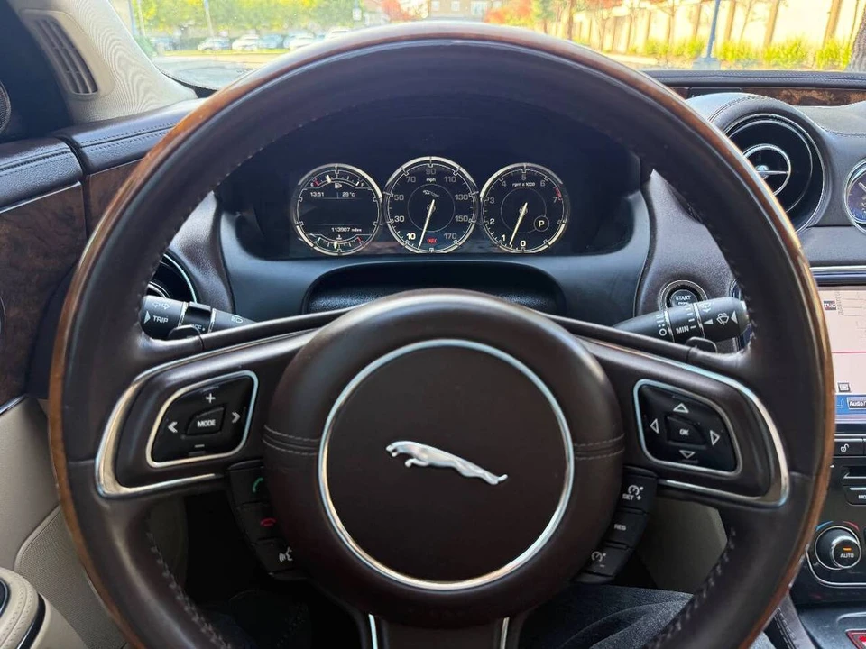2011 Jaguar X351 XJ - Image 18 of 24