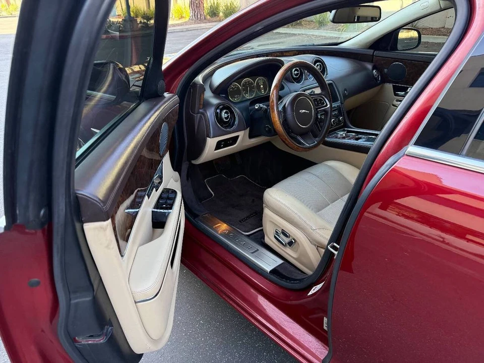 2011 Jaguar X351 XJ - Image 9 of 24