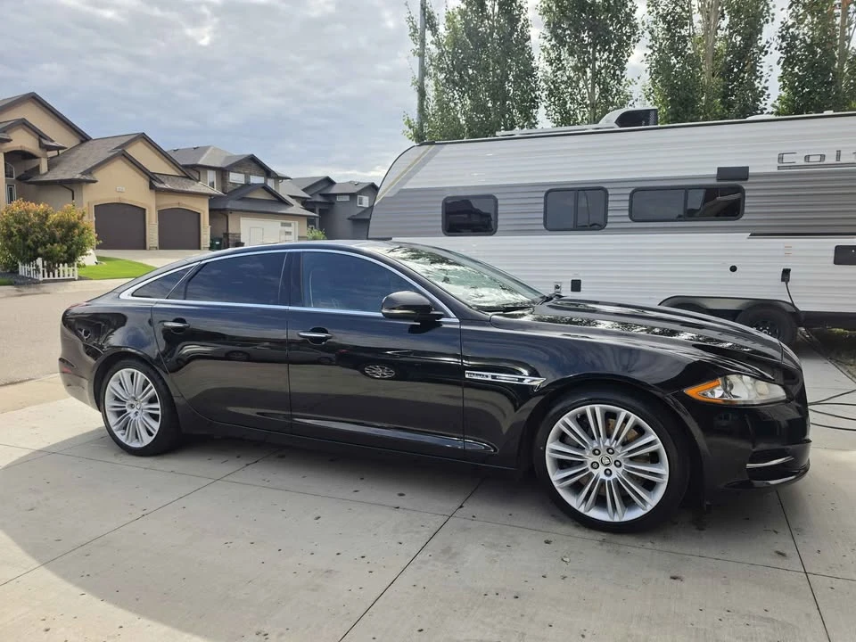 2011 Jaguar X351 XJ - Image 2 of 10